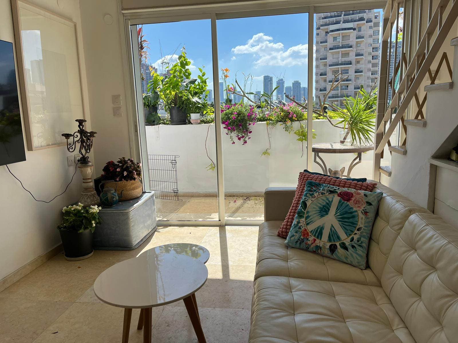 דירת גג מדליקה במרכז תל אביב 5 דקות מהים - תמונה 3