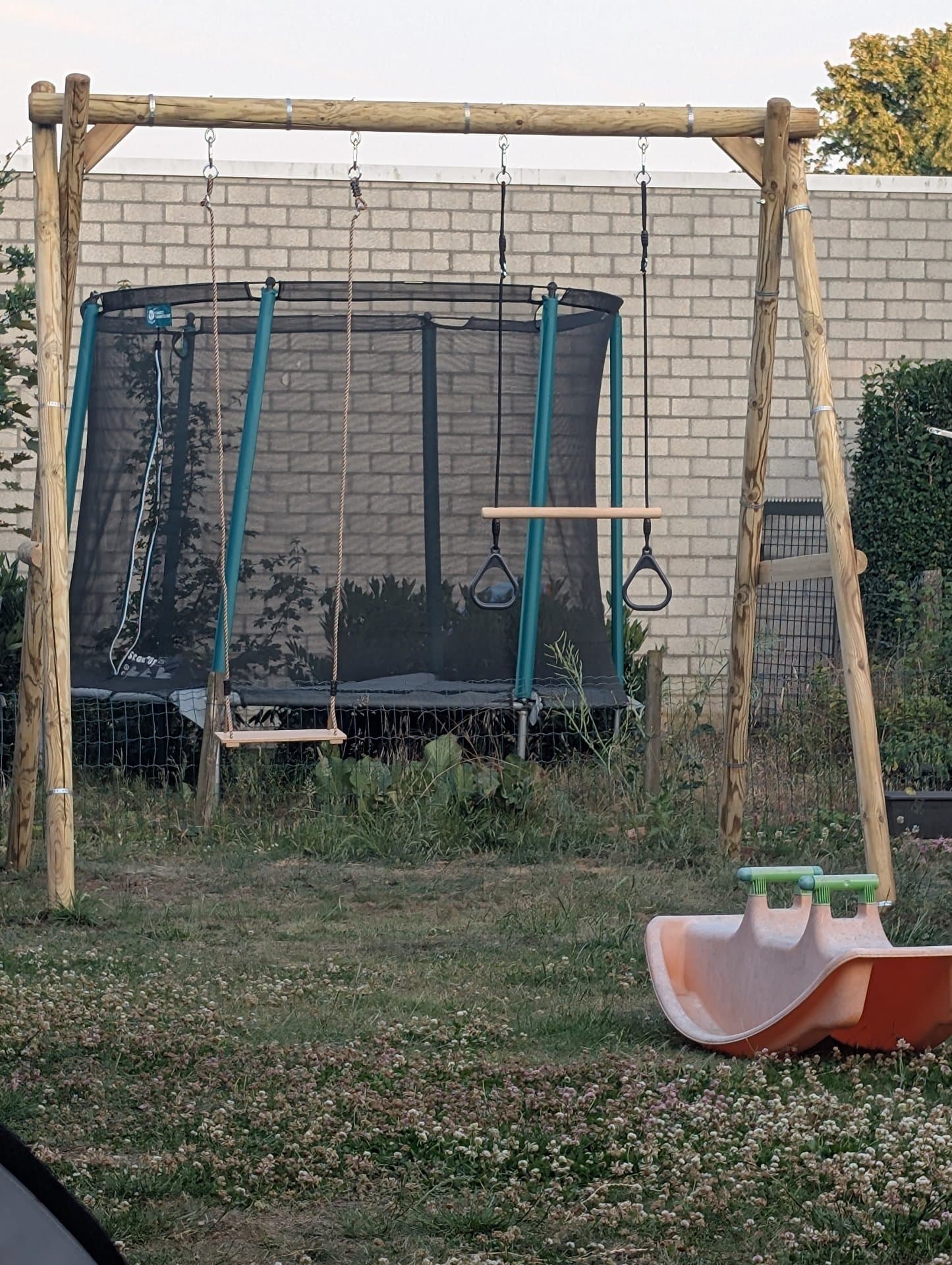 בית עם גינה Town House בפרבר שקט של Leuven
