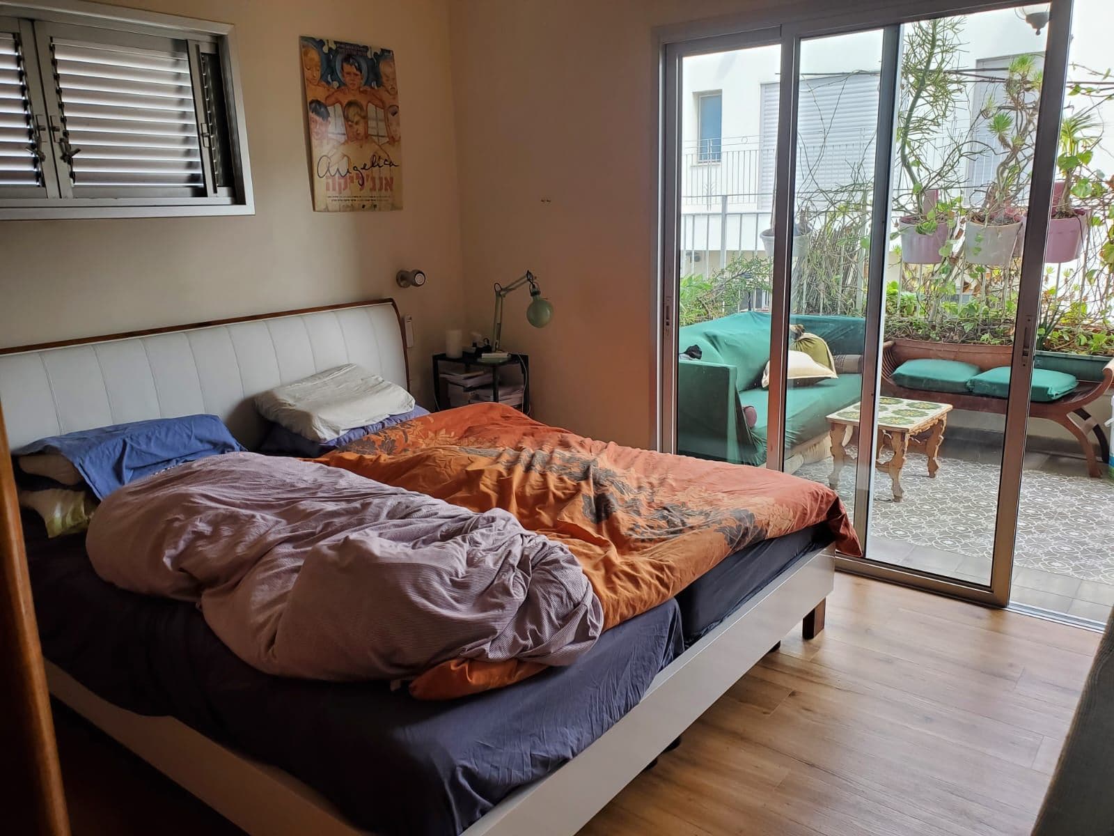 דירה מרווחת, משופצת, מוארת ומאווררת במתחם הבימה - תמונה 4