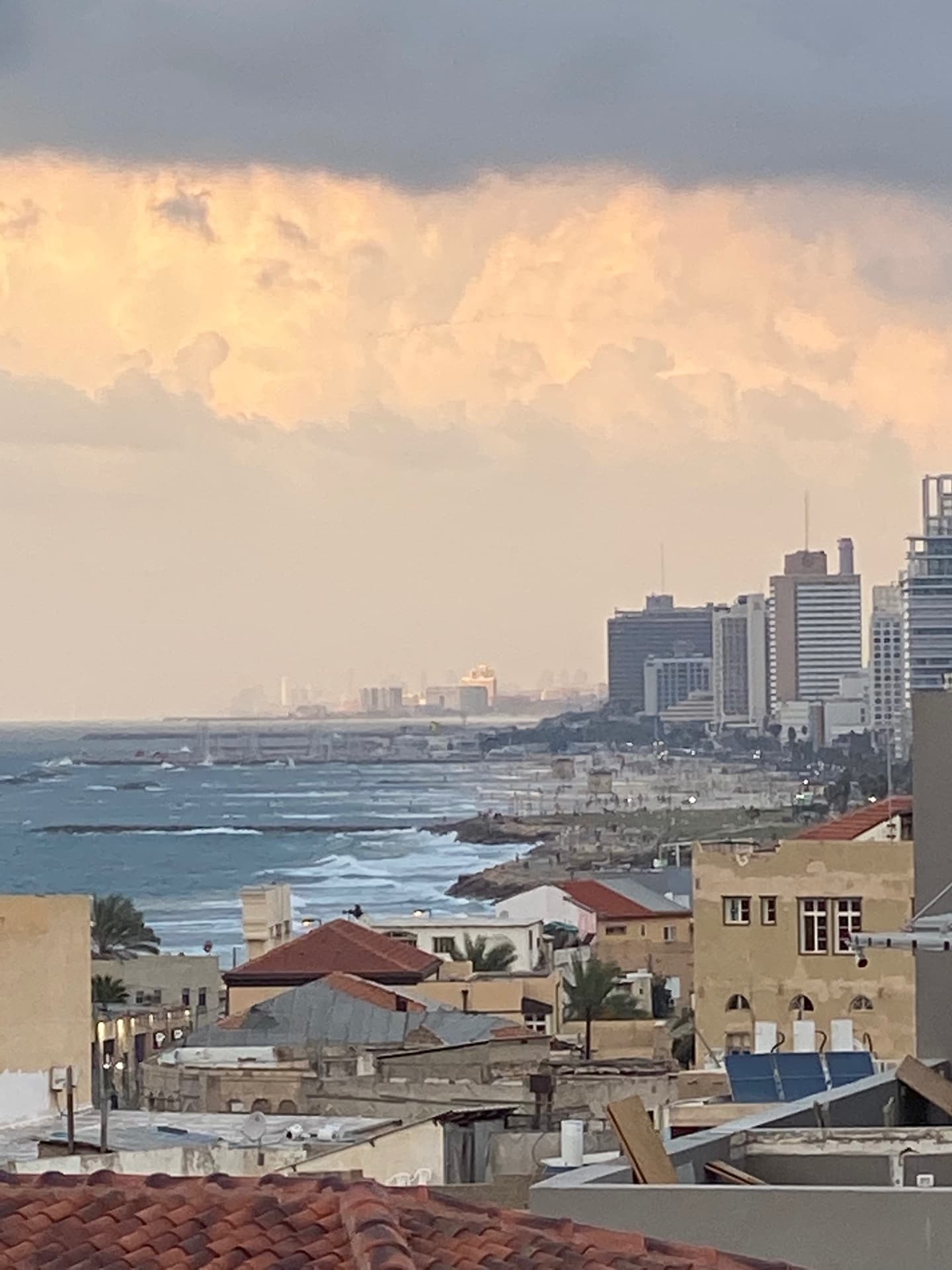 טריפלקס עם גג ביפו צמוד לשוק הפשפשים - תמונה 4