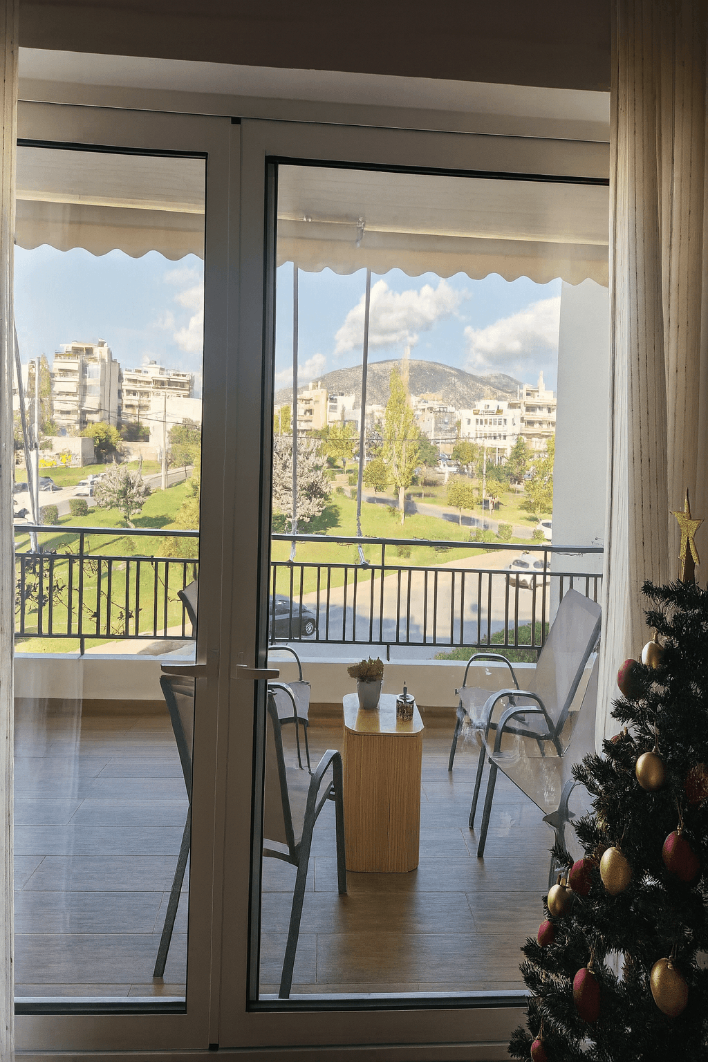 דירה משופצת אדריכלית בגליפדה